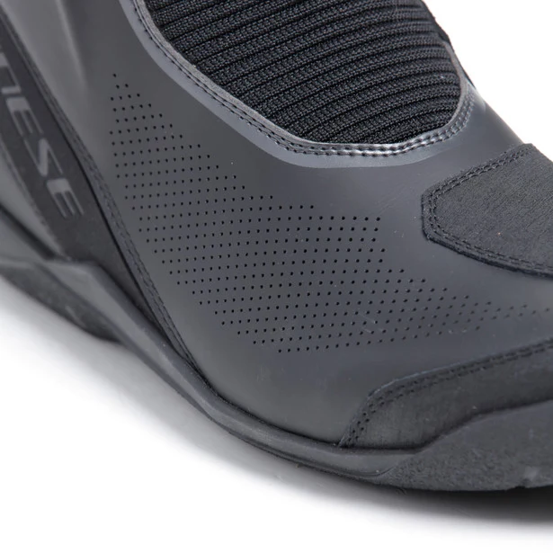 Dainese Freeland 2 Gore-Tex Boots - Black - Image 8