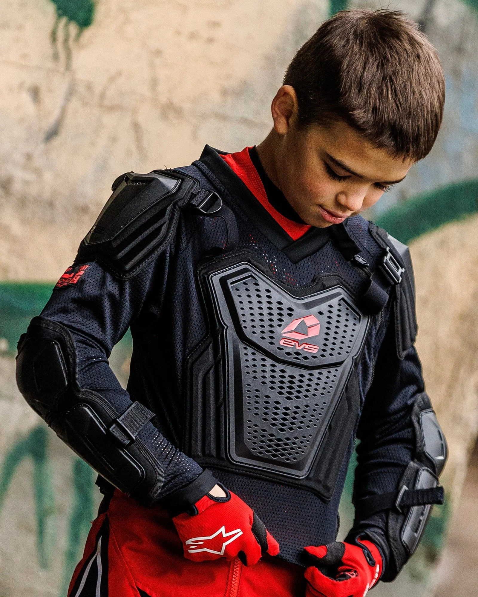 EVS Youth Body Armour Compression Suit - Black - Image 3