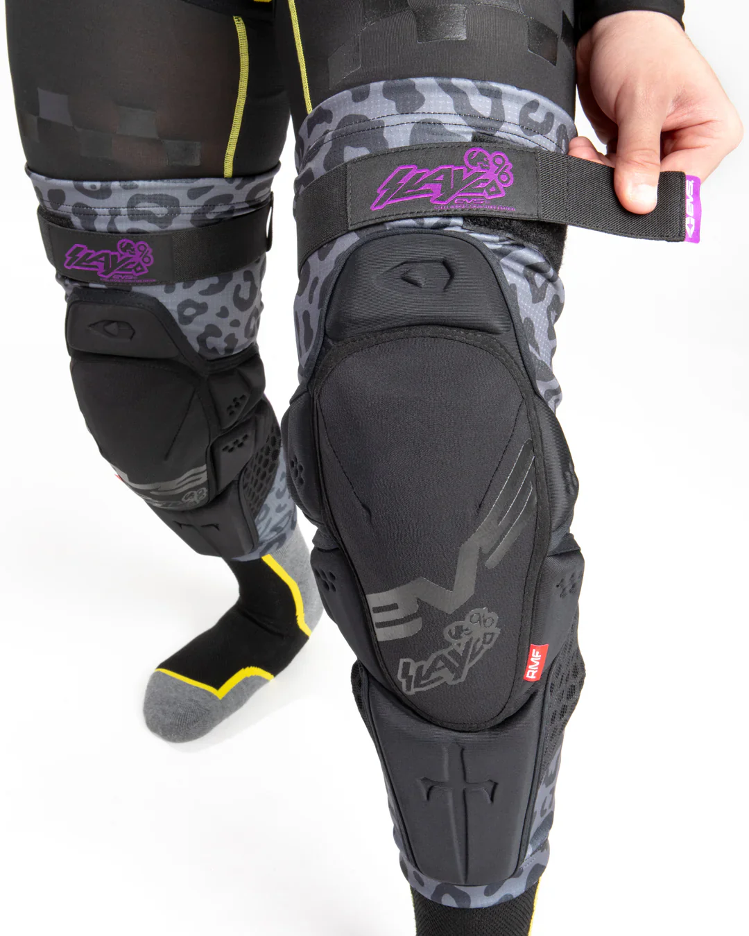 EVS Slayco96 Knee Pad (Pair) - Grey Camo - Image 4