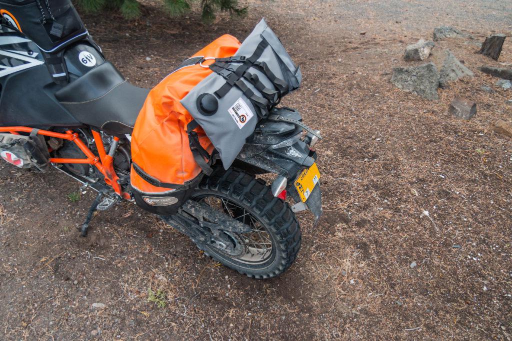 Giant Loop Armadillo Bag Liquid Power Reservoir 3.8 Litre - Image 3