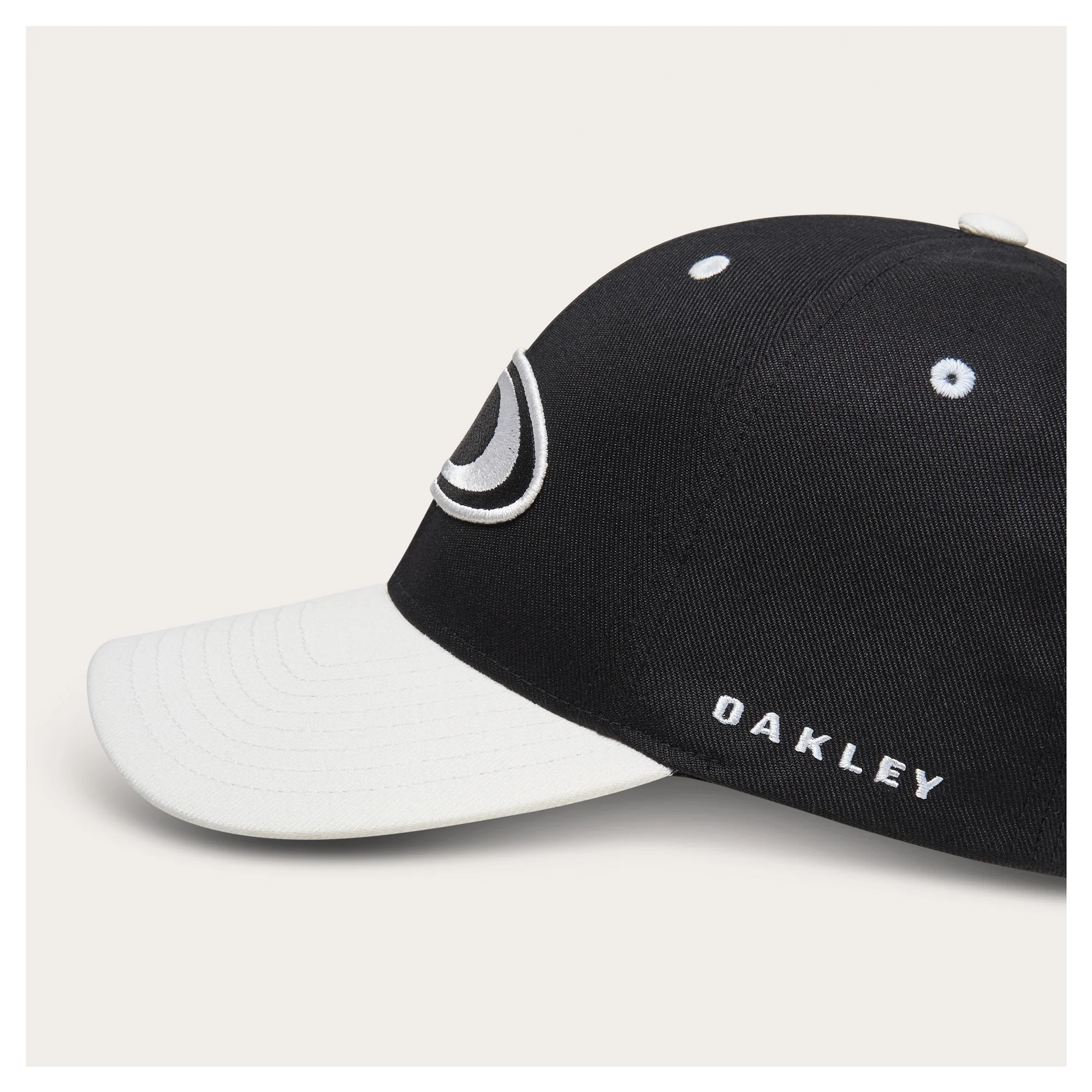 Oakley Alumni Cap - Black - Image 2