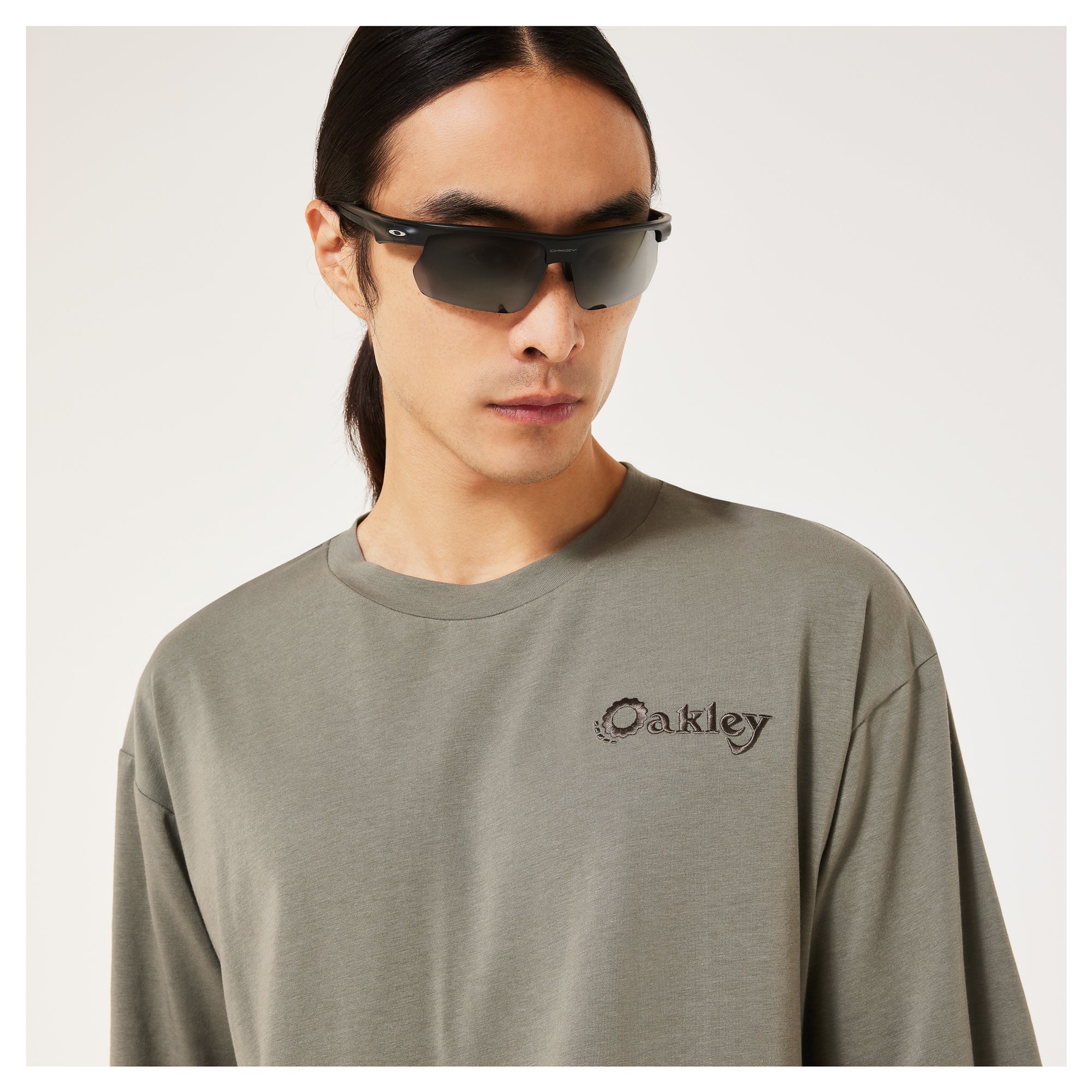 Oakley New Retro Motel Tee 2.0 - Green - Image 4