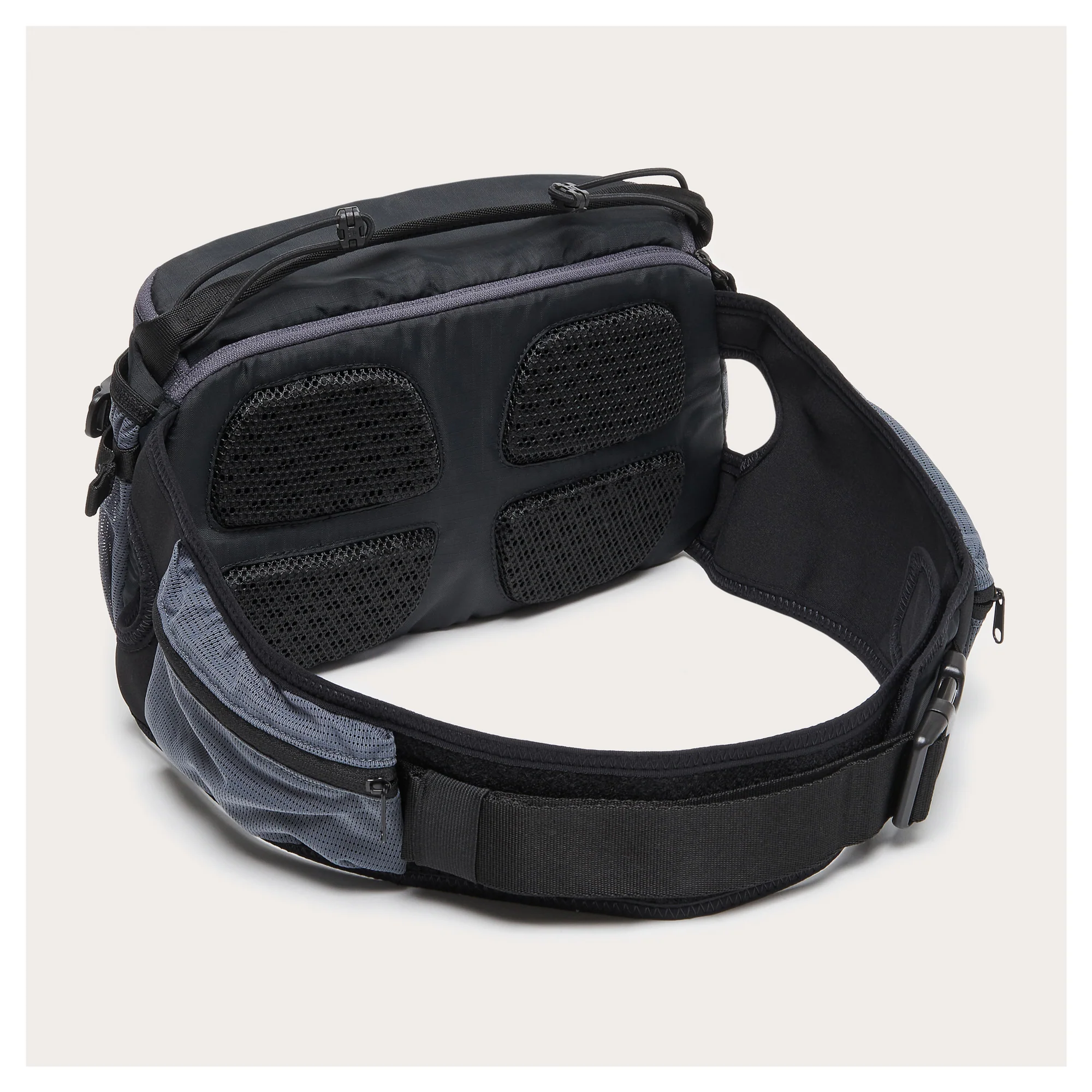 Oakley Seeker Traverse RC Hip Pack - Blackout - Image 2