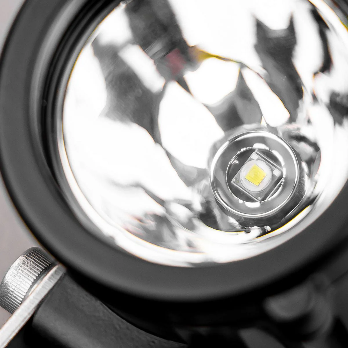 Stedi MCX10 Motorcyle LED Light Driving Beam - Image 4