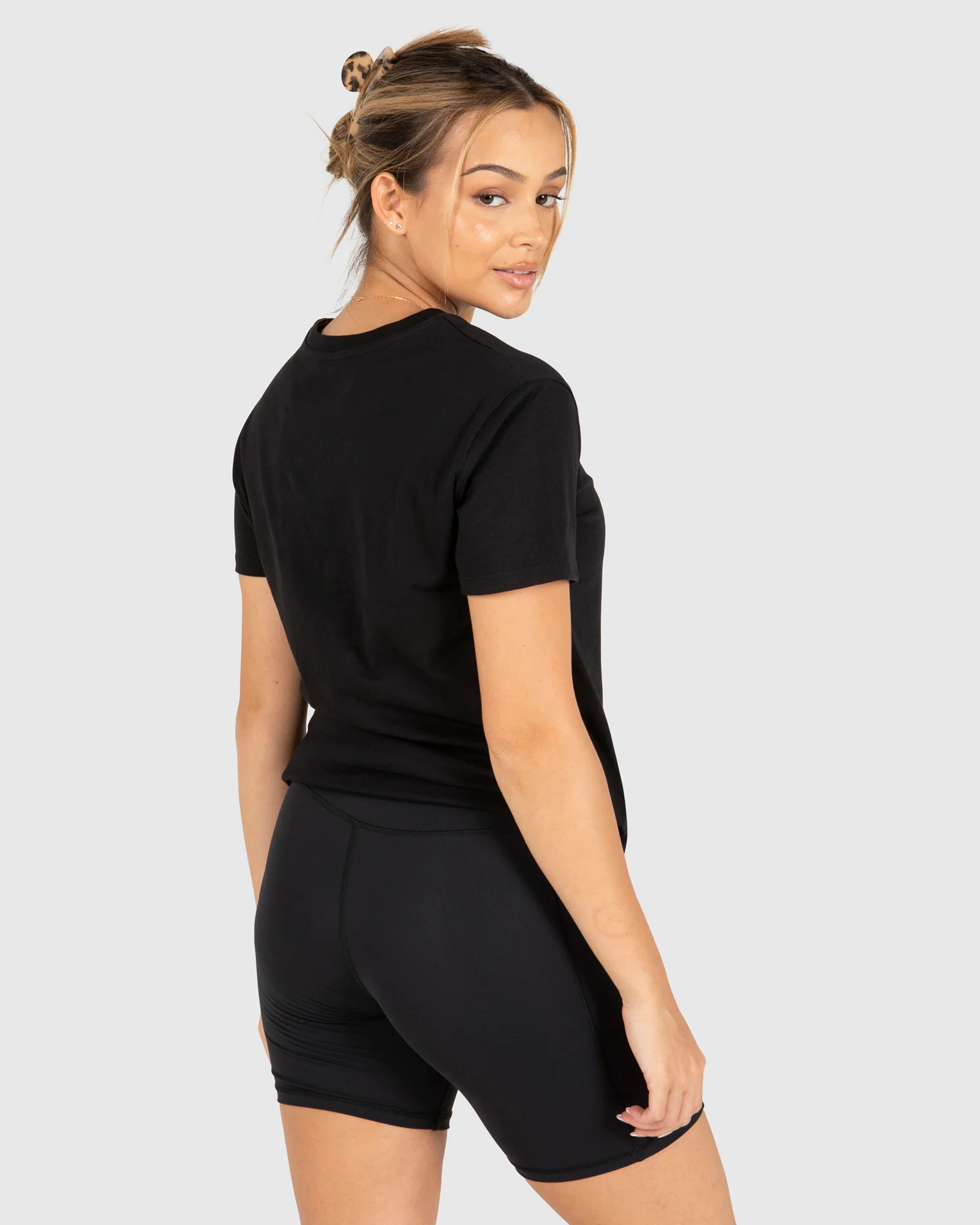 Unit Women's Tee Sweep - Image 2
